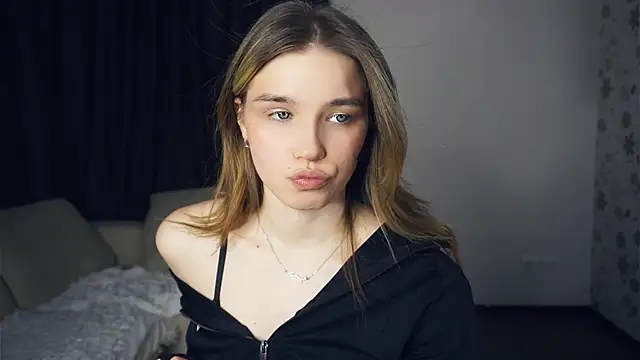 EarthaStinett's cam snapshot