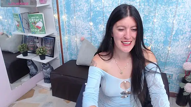 HannaOwen_'s cam snapshot