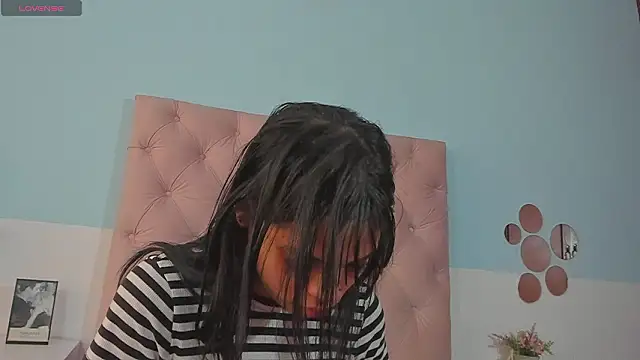 kendall_hernandez's cam snapshot