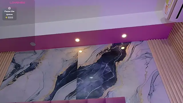 hotiergirl's cam snapshot