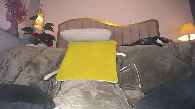 ailyn_maury live sex cam