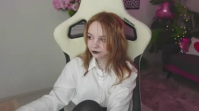 Staymonica's cam snapshot