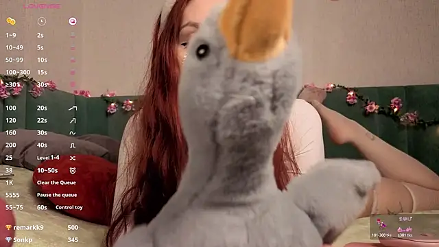 PrettyLilie live sex cam