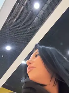 Tisha_Busty live sex cam