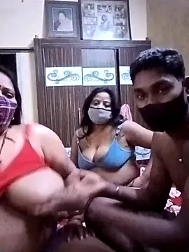 LoveOnStream live sex cam