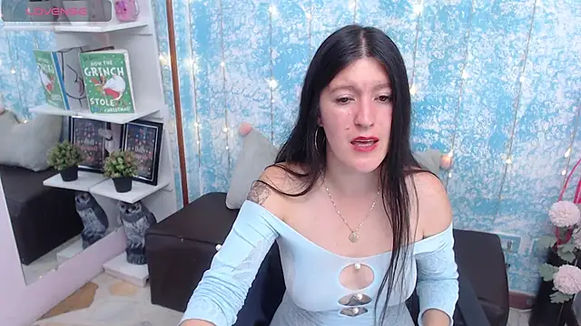 HannaOwen_'s cam snapshot