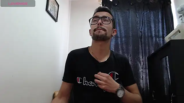 Demian_val live sex cam