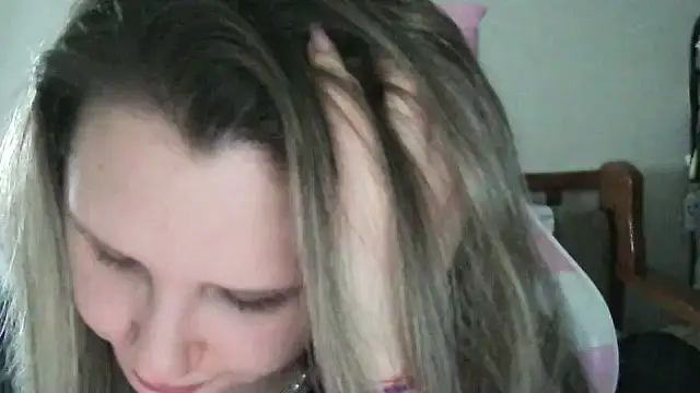 Caymira's cam snapshot