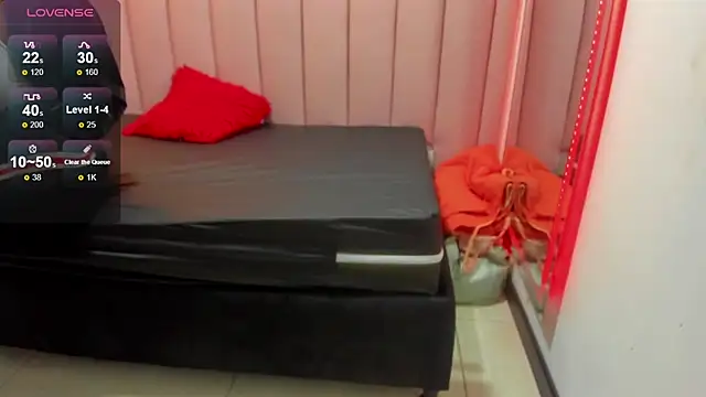 Luna_cocoa's cam snapshot