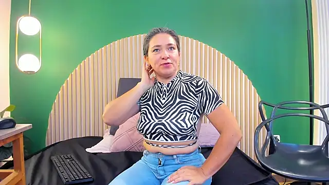 dahianeconnor live sex cam