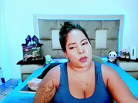 indiantopaz694u's cam snapshot