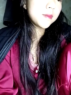 crush215's cam snapshot