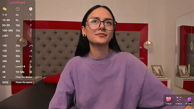 NiccolleHall's cam snapshot