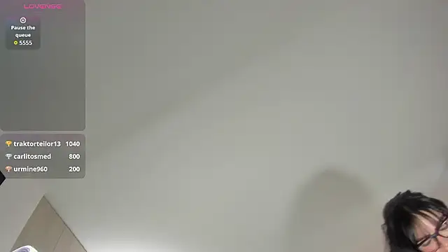 CharlotteAngelss_'s cam snapshot