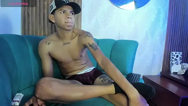 Jeffry_wolvess live sex cam