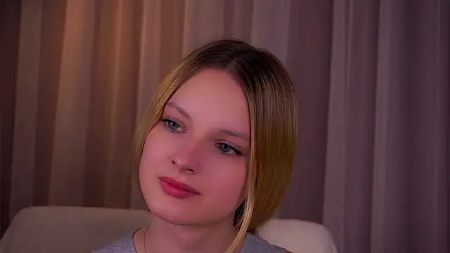 TinaMonaldi's cam snapshot