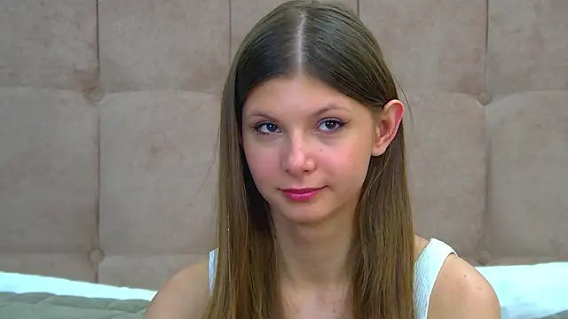 AudreyBarlow live sex cam