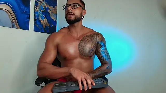 LiamGarcia1 live sex cam