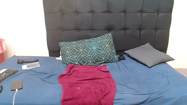 CaramelBootty's cam snapshot