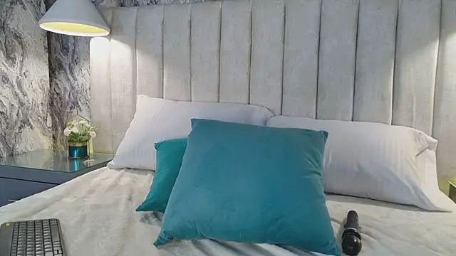 MeganCruzGB's cam snapshot