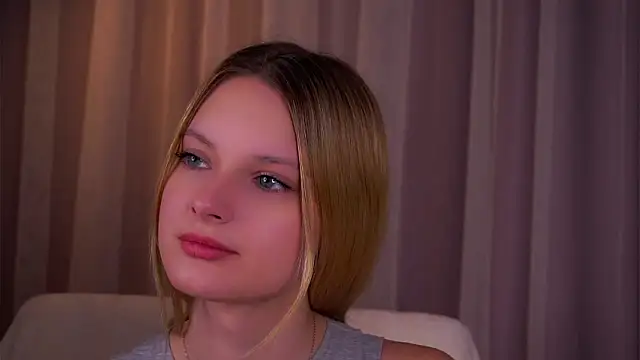 TinaMonaldi's cam snapshot