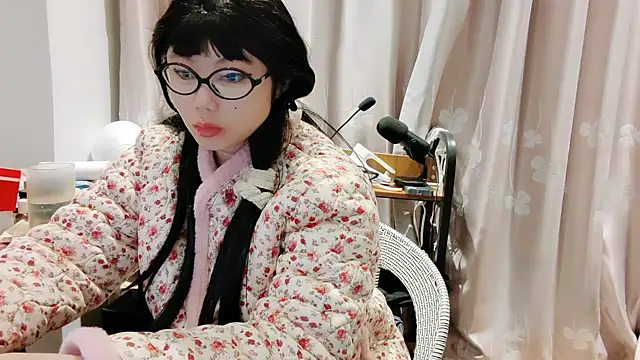 arena1357's cam snapshot