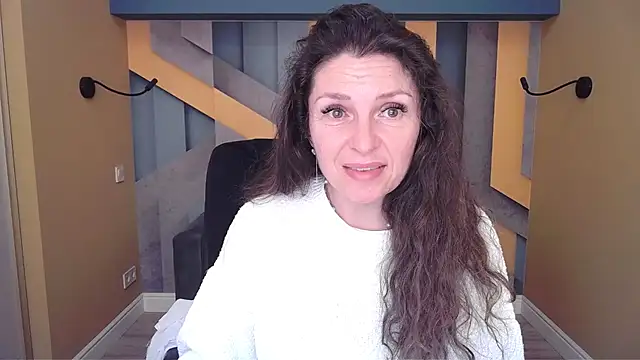 EllaLong's cam snapshot