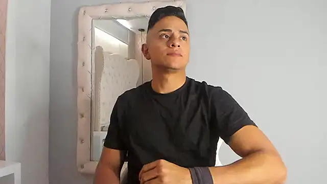 Lucii_fer_ live sex cam