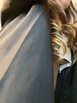 AbyThompson live sex cam