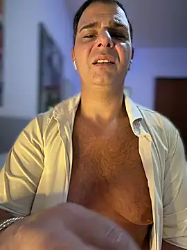 SecretlyDD's cam snapshot