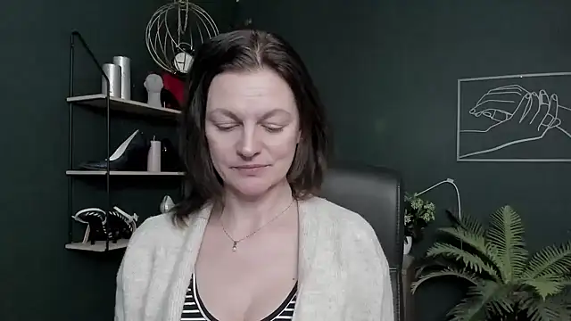 VivianWILD's cam snapshot