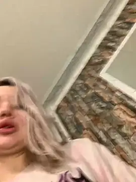 Sextazy live sex cam