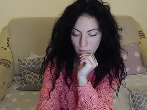 Emmatoo's cam snapshot