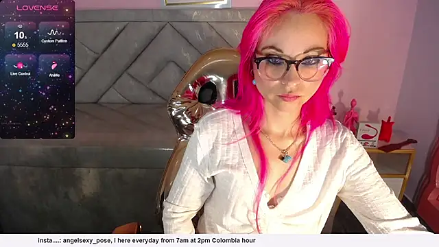 abril_ch_'s cam snapshot