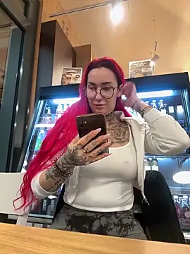 Mia-Fuchs live sex cam