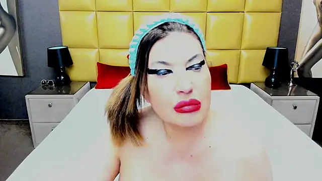 KiraLeila live sex cam