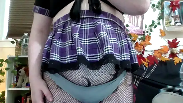 AverageRose's cam snapshot