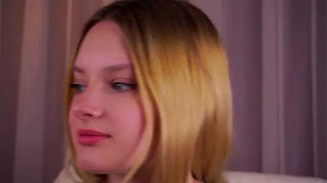 TinaMonaldi's cam snapshot