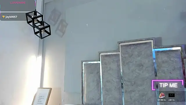 GabyyJones's cam snapshot