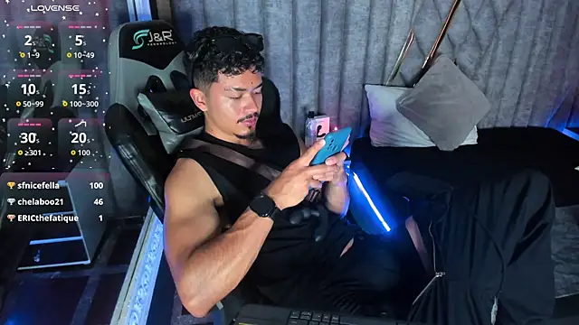 NicolaiKarav live sex cam