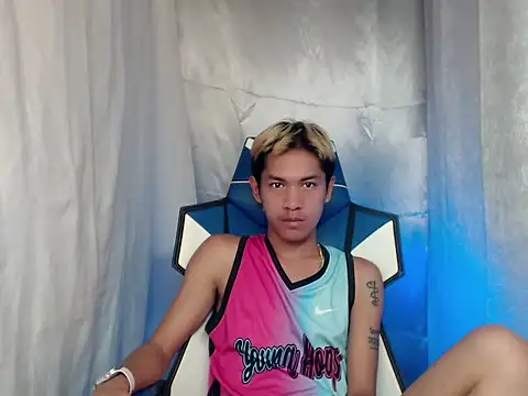 riks_tyler's cam snapshot