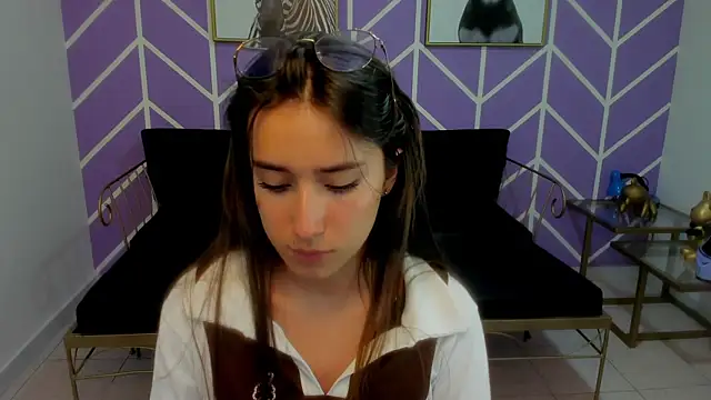 Adhara_Kitten's cam snapshot