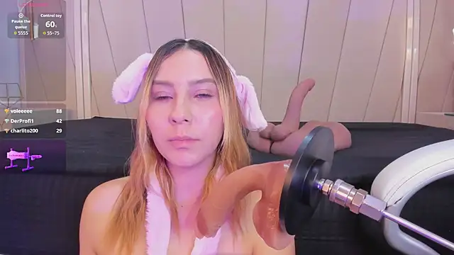 MelodyBloom_'s cam snapshot