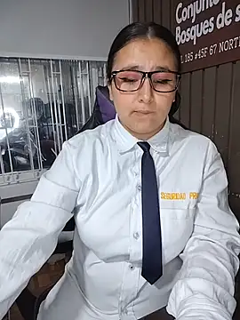 Cute_Penelope live sex cam