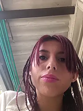 LuluKiss_'s cam snapshot