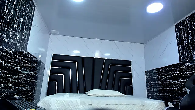 ArianaSommers's cam snapshot