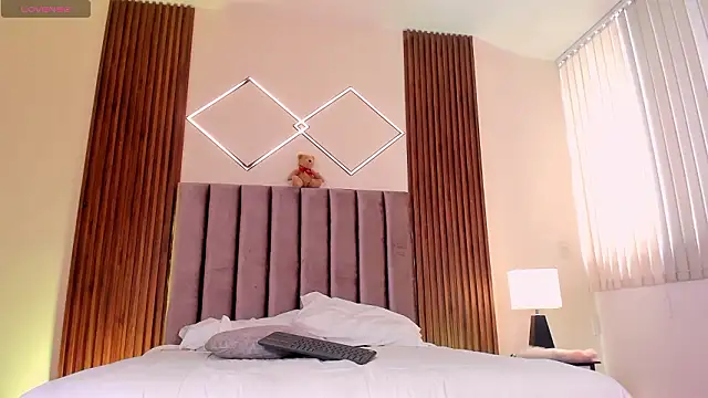 SimonaStar's cam snapshot