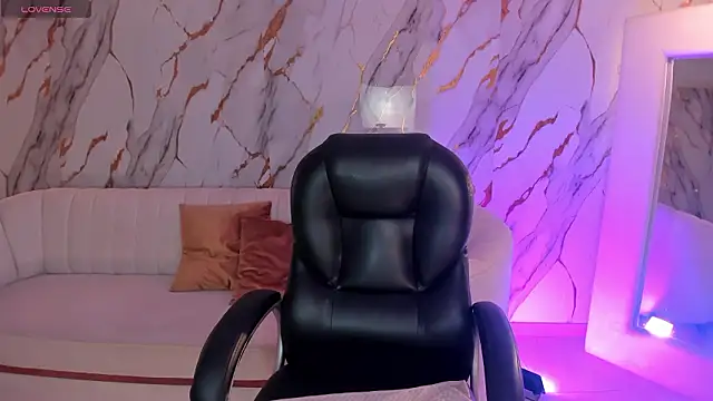 ChloePreston_'s cam snapshot