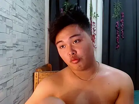 urasianjohnny live sex cam