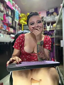 TamySweetness live sex cam